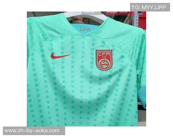 足球校队队服设计与选购指南助你打造完美球队形象